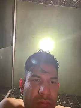 Moisesjrtapia online show from June 2026 04:37:02 PM