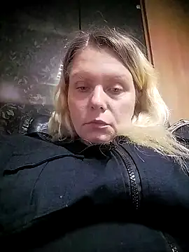 Snapshot of Fiona696 chatting on October 2025 10:09:01 PM Fiona696 online show from October 2025 10:09:01 PM