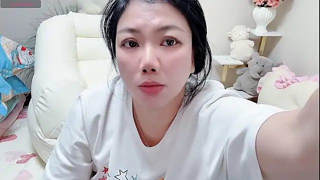 Snapshot of Huanhuan- chatting on June 2026 04:34:02 PM Huanhuan- online show from June 2026 04:34:02 PM