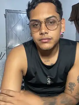 AaronMars  online show from October 2025 11:03:02 PM