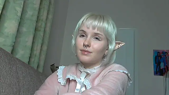 Paradoxy  online show from December 2025 07:51:01 PM