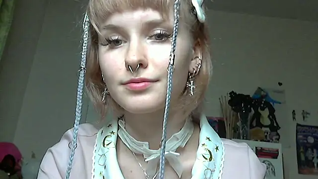 Paradoxy  online show from April 2026 07:48:01 PM