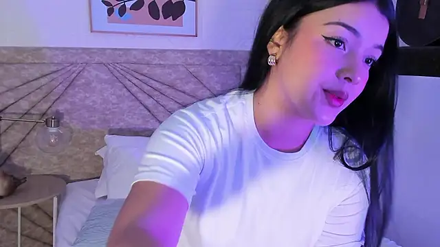 EmmaBlossom online show from March 2026 12:42:01 PM