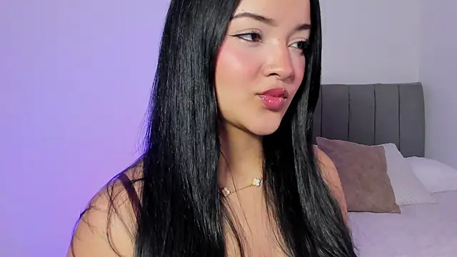 EmmaBlossom online show from July 2026 01:09:01 PM