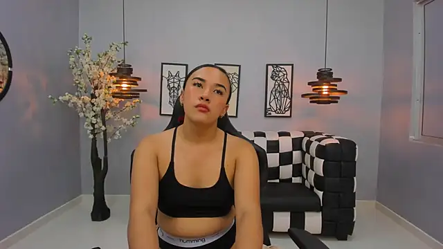 Snapshot of Kira_Naughty chatting on September 2025 11:48:01 AM Kira Naughty online show from September 2025 11:48:01 AM
