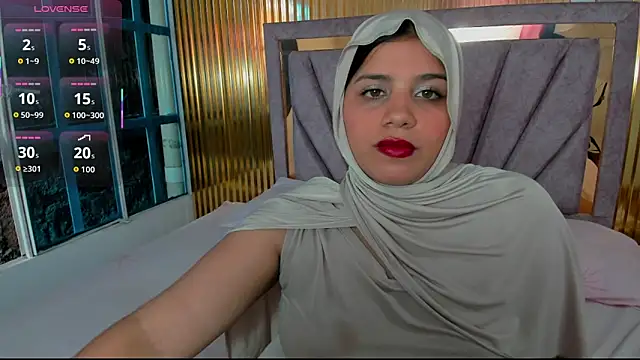 Amyra Rasi online show from November 2025 07:21:01 PM