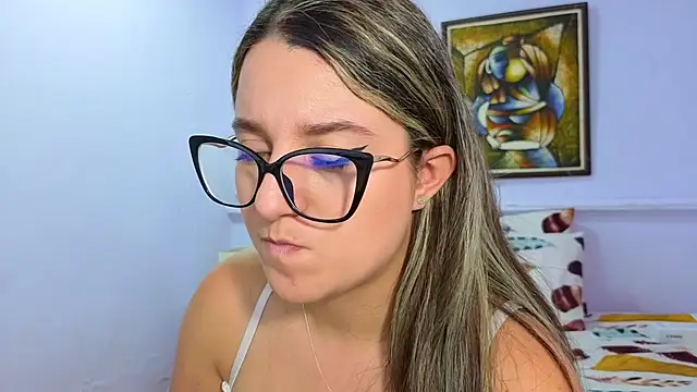 Snapshot of katiaa_lovv chatting on October 2025 02:39:02 PM katiaa lovv online show from October 2025 02:39:02 PM