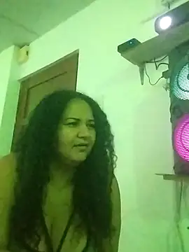 Snapshot of MEYBELLATINA chatting on June 2026 01:36:02 AM MEYBELLATINA online show from June 2026 01:36:02 AM