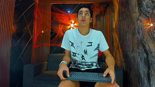 Stiben boy online show from October 2025 03:29:01 AM