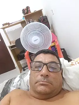 Snapshot of betoneto74 chatting on September 2025 10:03:02 PM betoneto74 online show from September 2025 10:03:02 PM