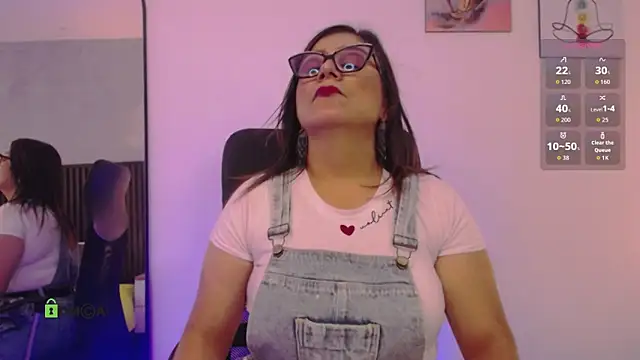 alahia mellers online show from October 2025 03:03:02 AM