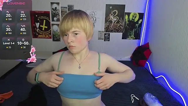 Cattie w  online show from December 2025 01:14:01 AM