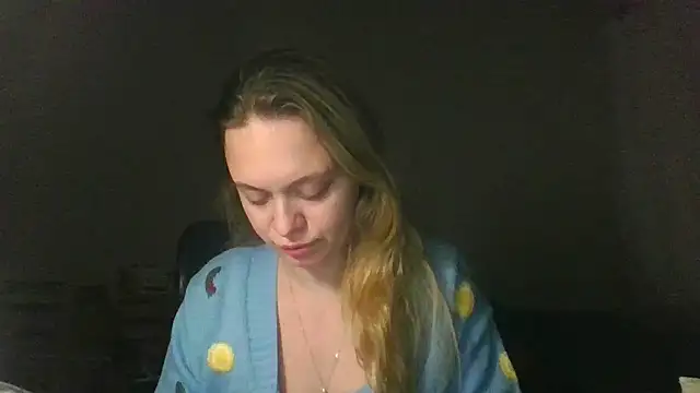 Cynoraye online show from February 2026 11:23:01 PM