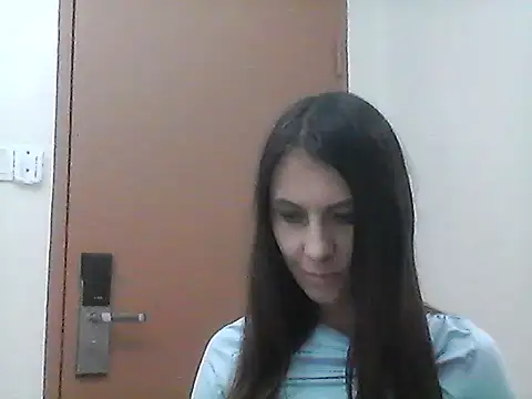 Thaylini online show from January 2026 04:56:01 PM