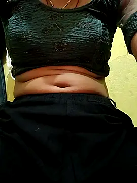 misskomal97 online show from September 2025 10:52:02 AM