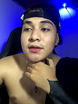 Snapshot of loki32men chatting on October 2025 04:01:02 AM loki32men online show from October 2025 04:01:02 AM