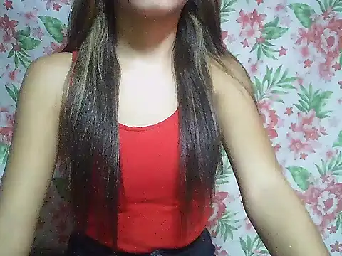 Snapshot of SweetPussie18x chatting on October 2025 11:37:01 PM SweetPussie18x online show from October 2025 11:37:01 PM