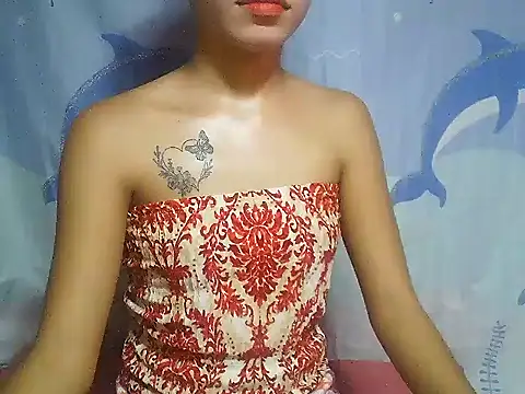 Snapshot of SweetPussie18x chatting on October 2025 06:19:02 AM SweetPussie18x online show from October 2025 06:19:02 AM