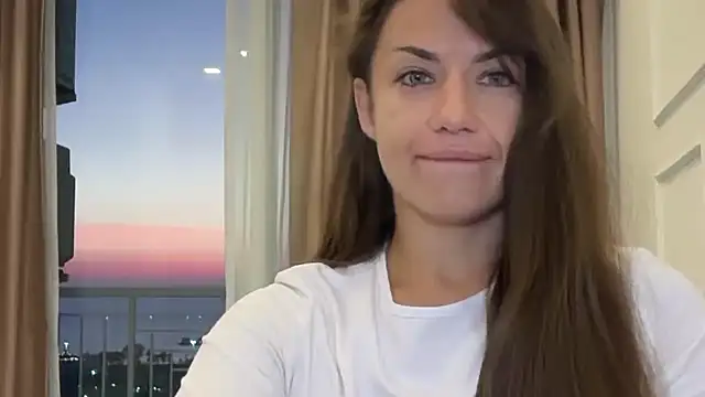 Snapshot of Roriann chatting on February 2026 11:37:02 AM Roriann online show from February 2026 11:37:02 AM