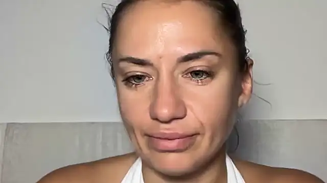 Snapshot of Roriann chatting on March 2026 04:36:01 PM Roriann online show from March 2026 04:36:01 PM