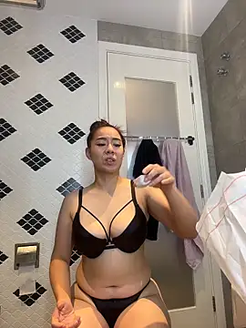 blueburrypie online show from February 2026 05:36:02 PM