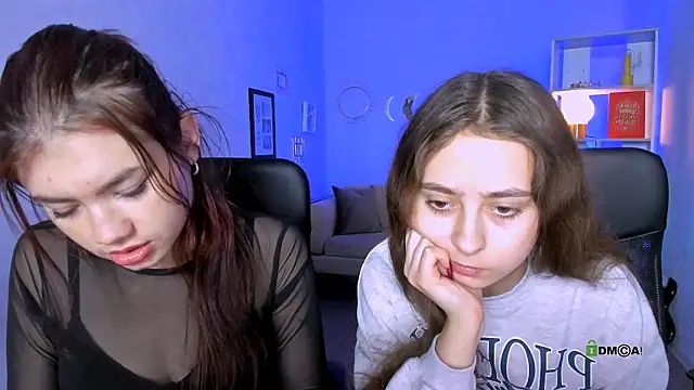 rebecca smile online show from November 2025 01:33:02 PM