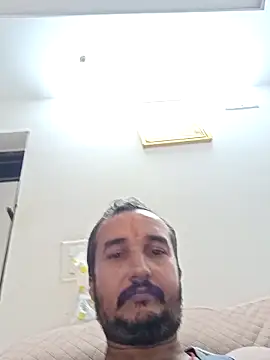 Snapshot of RaviLoveUAll chatting on November 2025 07:08:02 AM RaviLoveUAll online show from November 2025 07:08:02 AM