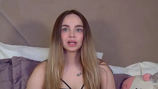 AnitaVenture online show from May 2026 04:17:02 PM