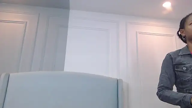 Snapshot of ChantalGarner chatting on November 2025 02:21:01 PM ChantalGarner online show from November 2025 02:21:01 PM