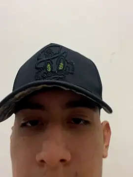 Snapshot of cristyan_arias chatting on September 2025 06:29:01 AM cristyan arias online show from September 2025 06:29:01 AM