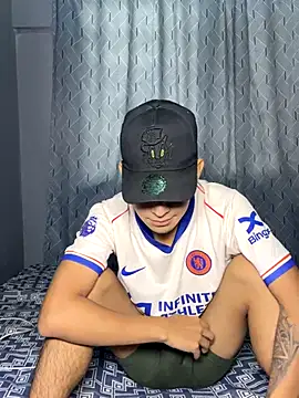 Snapshot of cristyan_arias chatting on October 2025 02:34:01 PM cristyan arias online show from October 2025 02:34:01 PM