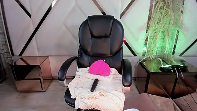 Irina Rouse online show from February 2026 02:07:02 PM