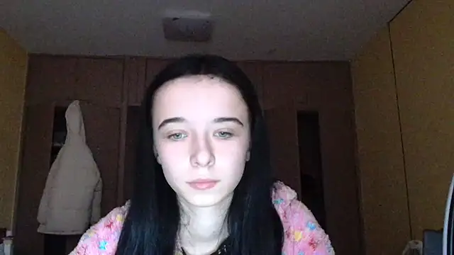 Emilia Light online show from November 2025 06:47:02 AM