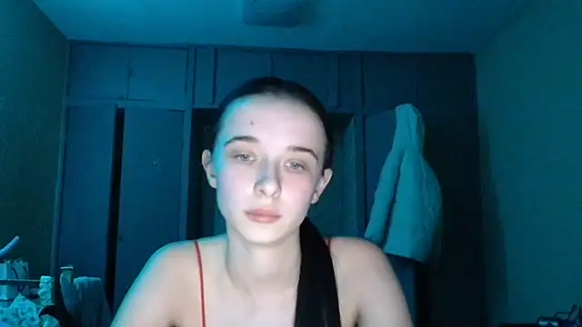 Emilia Light online show from February 2026 03:54:02 PM