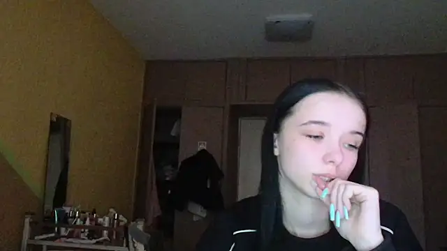 Emilia Light online show from April 2026 08:01:02 AM