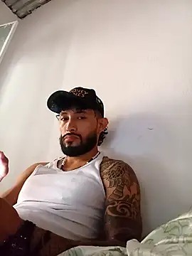 Snapshot of kingbickcockDn chatting on November 2025 02:51:01 PM kingbickcockDn online show from November 2025 02:51:01 PM