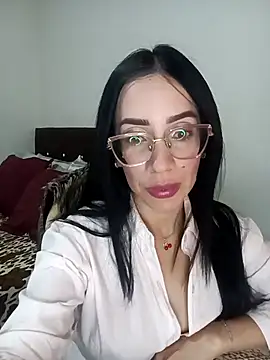 Snapshot of YaraDuartee chatting on March 2026 01:05:01 AM YaraDuartee online show from March 2026 01:05:01 AM