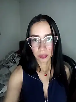 Snapshot of YaraDuartee chatting on April 2026 12:10:01 AM YaraDuartee online show from April 2026 12:10:01 AM