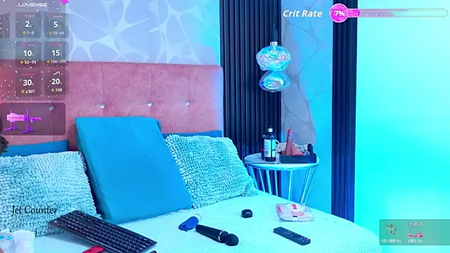 LiaTeylor online show from April 2026 07:07:01 PM