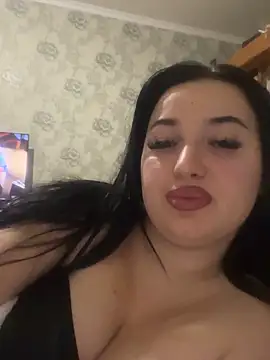 LoveMiQueen1 online show from October 2025 07:14:02 PM