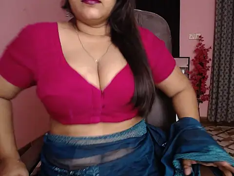 Queen Homaira online show from October 2025 10:45:01 AM