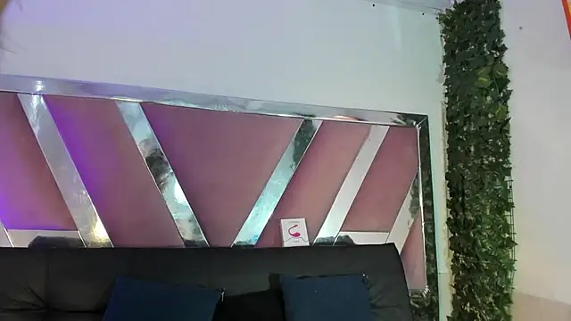 KateValencia online show from November 2025 12:06:01 PM