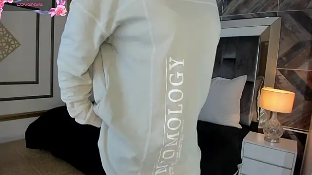 NaylaGrey online show from March 2026 11:29:02 AM