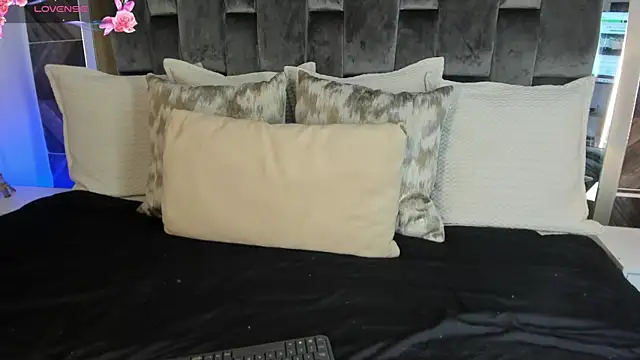 NaylaGrey online show from August 2026 03:49:02 AM