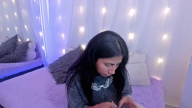 Snapshot of Olivia_Morrys chatting on May 2026 12:50:01 AM Olivia Morrys online show from May 2026 12:50:01 AM