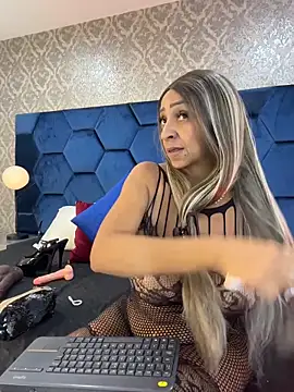 Angelina Roa online show from April 2026 04:45:02 PM