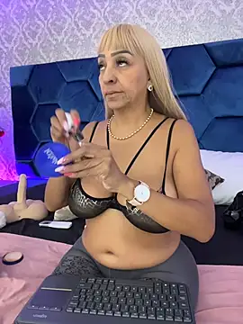 Snapshot of Angelina_Roa chatting on August 2026 02:30:01 PM Angelina Roa online show from August 2026 02:30:01 PM