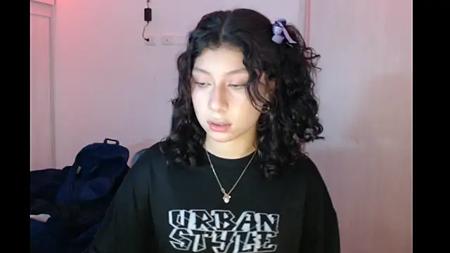 Ivonnybonn online show from November 2025 07:35:02 AM