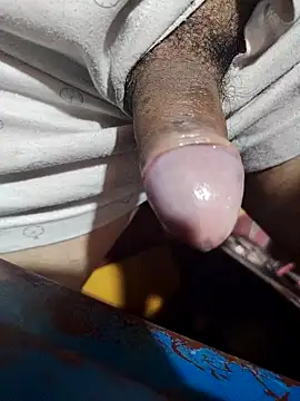 Snapshot of Sir_clouden chatting on September 2025 08:58:02 PM Sir clouden online show from September 2025 08:58:02 PM