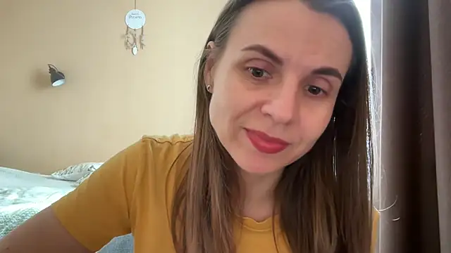 AnnieLove7722 online show from May 2026 08:31:02 AM
